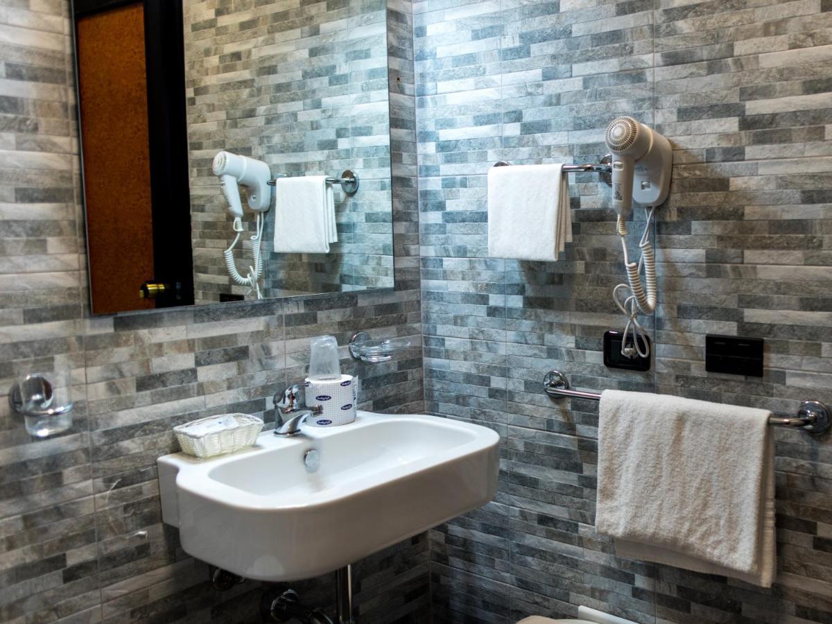 Hotel Scigliano Россано Екстер'єр фото